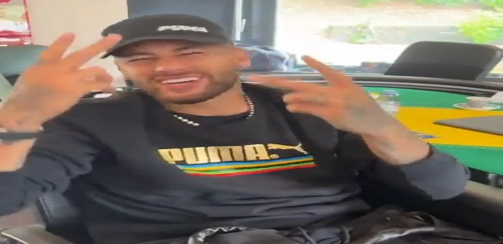 Neymar apoia bOLSONARO