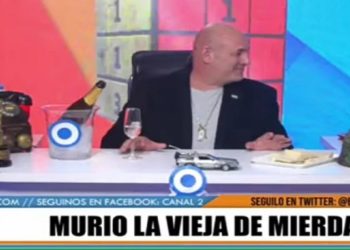 Programa de TV argentino celebra morte da Rainha Elizabeth II: "Velha filha da p..."