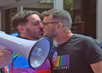 Priotesto da Comunidade Gay no bar popeye