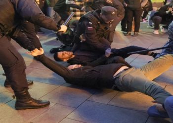 protestos na russia contra convocação de putin