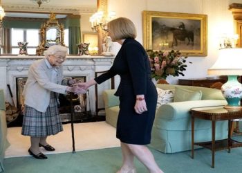 Posse de LIZ tRUSS NO REINO UNIDO