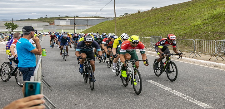 Campeonato Brasileiro Sub 30/Master de Ciclismo de Estrada, circuito norte-sul/Rodovia Amaral Peixoto. Macaé/RJ.