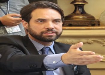 Dr Jairinho entra no tse contra propaganda de lula