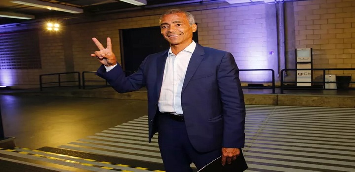 Romário internado