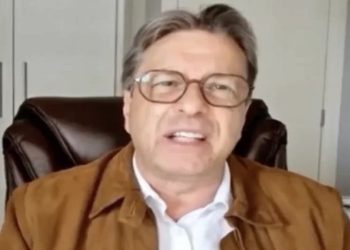 Bibo NUnes diz que alunos merecem ser queimados vivos