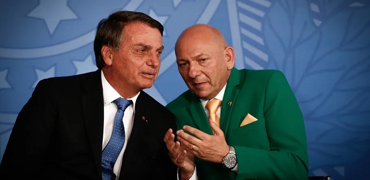 LUCIANO HANG CONDENADO A INDENIZAR FUNCIONARIOS