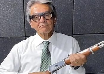 Fuzil Roberto Jefferson: estudante da Universidade Mackenzie