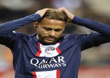 Marco Van Basten critica Neymar