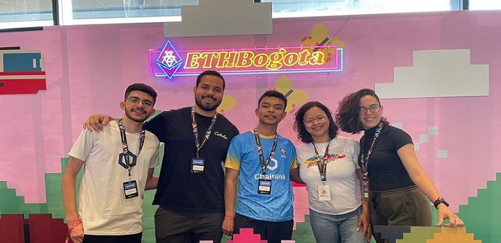 O adolescente Victor Garcia, de 15 anos, morador da Zona Leste de São Paulo, foi um dos vencedores do Hackathon do ETHBogotá,