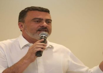 Vitor Júnior vai focar geração de empregos e educação em tempo integral