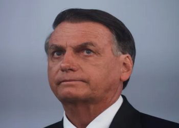 bolsonaro vai antecipar volta ao brasil