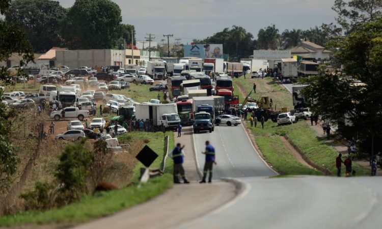 Bloqueio de rodovias: crise em 2022 e os desafios para Lula em 2023