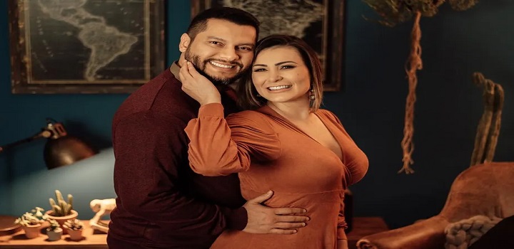 Andressa Urach pede sacrificio do filho