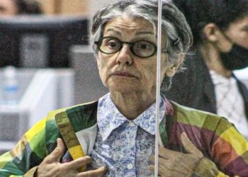 funcionarios da globo denunciam atriz cassia kis