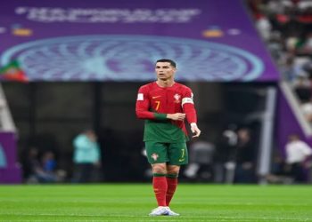 cristano ronaldo salario no al nassr
