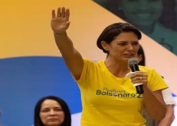 michele Bolsonaro briga com filhos de bolsonaro