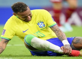 neymar e danilo machucados