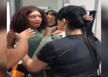 mulher negra sofre racismo em loja da renner