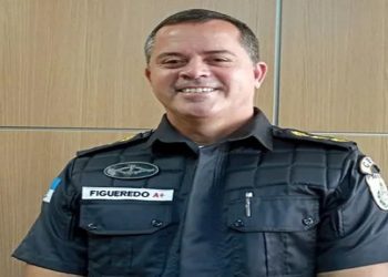 O coronel Rogério Figueredo de Lacerda, ex-secretário estadual da Polícia Militar, é um dos alvos de buscas da Operação Fim da Linha, deflagrada nesta terça-feira (29) pelo Ministério Público do Rio de Janeiro (MPRJ) contra a máfia do jogo do bicho.