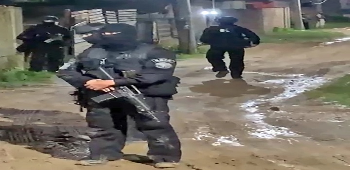 Policiais do Bope em Santa Cruz — Foto: Reprodução