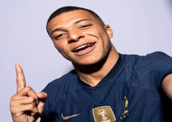 MBAPPE bola de ouro