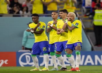 brasil x corácia escalaçao