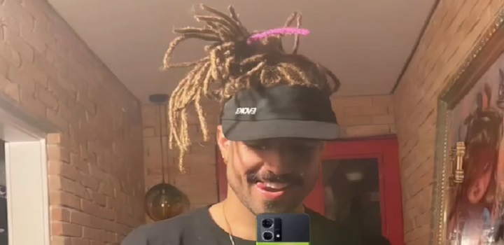 Caio Castro posta foto de dread locks