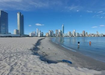Balneário Camboriú com praias improprias para banho
