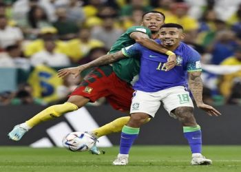 Gabriel Jesus e Alex Telles cortados