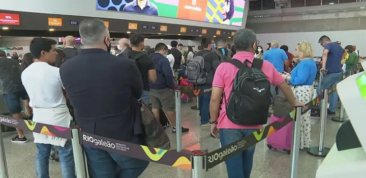 Aeroportos santos dumont e galeão em greve