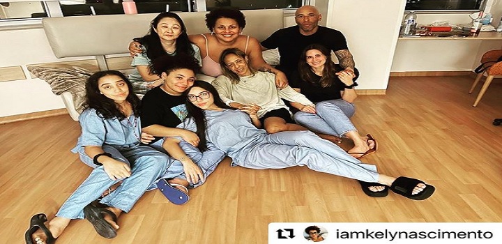 familia de pele no hospital
