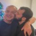 Sergio Cabral com o filho após ser solto