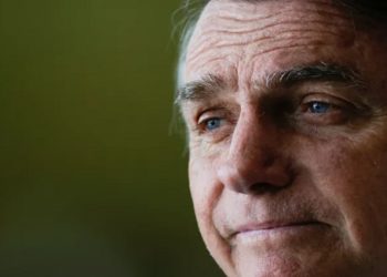 Silêncio de Bolsonaro