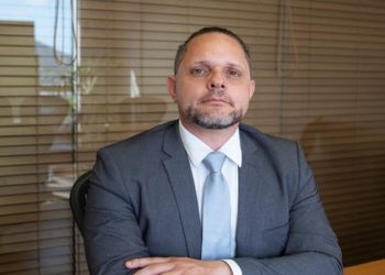 advogado especializado em Direito do Consumidor, Ricardo Maranhão esclarece os direitos dos passageiros nos casos de atrasos e oferecimento de serviços diferentes dos contratados.