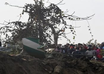 acidente de avião no Nepal