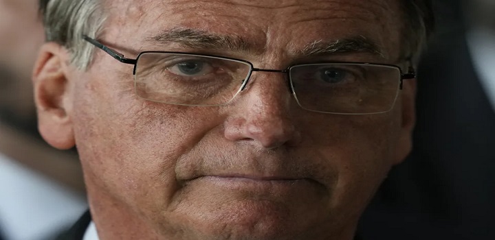 Bolsonaro fica nos EUA para evitar prisão