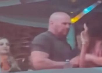 Dana White agride esposa