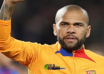 Daniel Alves diz que fez sexo com mulher