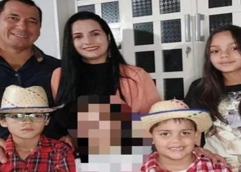homem mata esposa e filhos