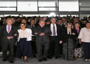 Lula e ministros do STF