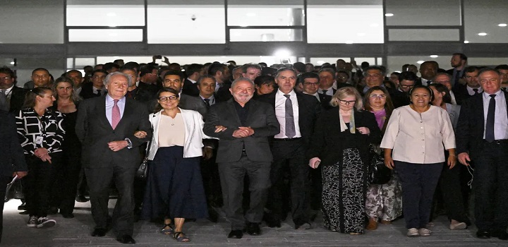 Lula e ministros do STF