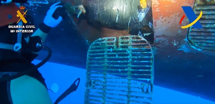 POLICIA ESPANHOLA APREENDE COCAINA EM NAVIO DO BRASIL