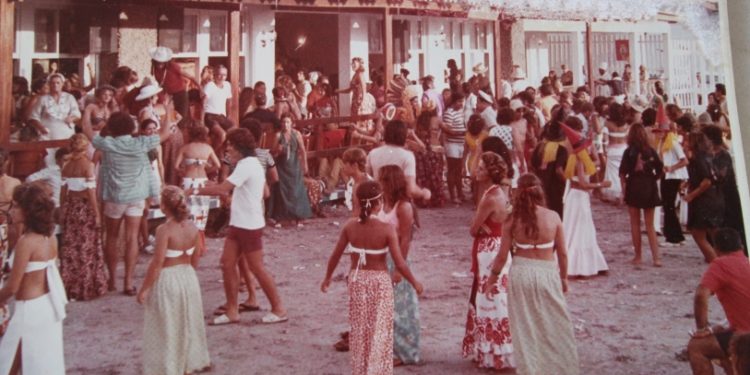 Praia Atafona, em São João da Barra: memórias dos verões na infância e adolescência.