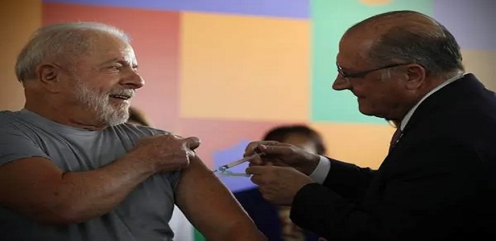 Alckmin vacina Lula em evento