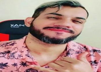 Contra Jonathan Santo Pimentel, que tem 34 anos e mais de 350 mil seguidores num aplicativo de vídeos, havia um mandado de prisão preventiva.