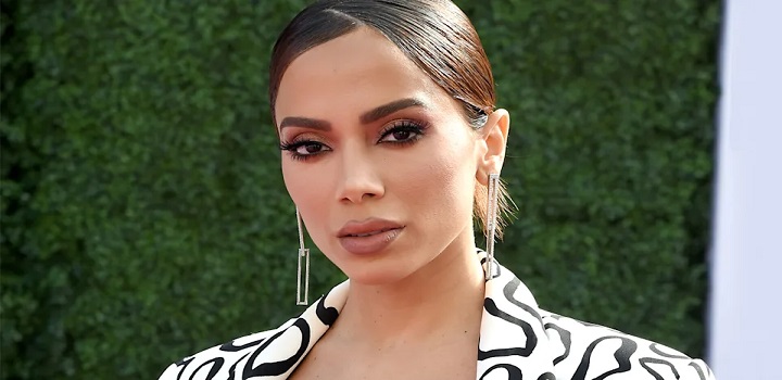 anitta compra mansão