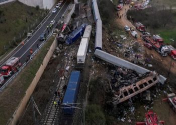colisao de trens na grécia