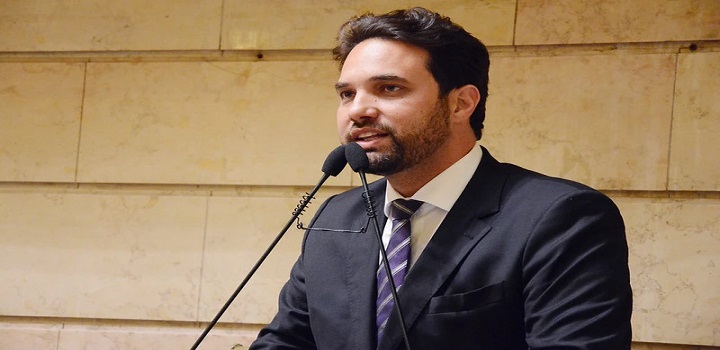 dr. jairinho tem registro de médico cassado