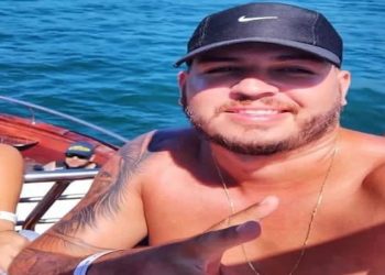 O promotor de vendas e torcedor vascaíno, Ludvictor Wanbethoven, de 28 anos, é uma das oito pessoas hospitalizadas após uma briga entre torcedores de Flamengo e Vasco