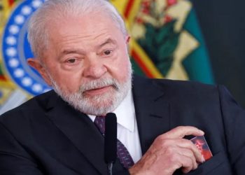 lula viagem cancelada